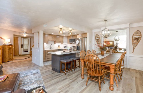 Seven Springs Condo | Condo ∙ 3 bedrooms ∙ 10 guests