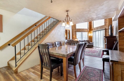 Seven Springs Condo | Condo ∙ 4 bedrooms ∙ 10 guests