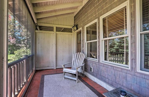 Conneaut Lakeshore House | Conneaut Lake Home with Yard, half Mi to BeachandPark