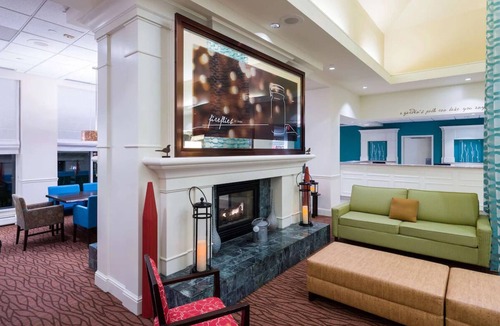 Hopelawn Hotel | Convenient Location w/Free Parking & Fitness Center, Minutes to Roosevelt Park