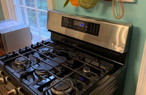York Apartment | Convenient To Hershey, Lancaster County, Gettysburg & Pet-Friendly