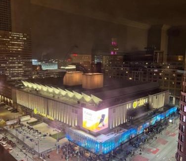 Downtown Baltimore Apartment | Convention center executive properties Free indoor parking