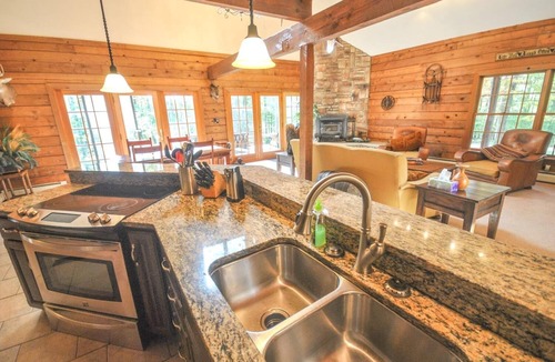 Ohiopyle Cabin | Corey Cabin | 3BR 2BA, Fireplace, Hot Tub, Close to Ohiopyle!