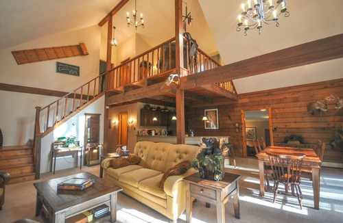 Ohiopyle Cabin | Corey Cabin | 3BR 2BA, Fireplace, Hot Tub, Close to Ohiopyle!