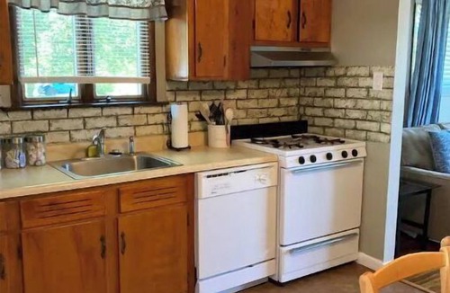 North Cape May House | Corner Cottage by the bay