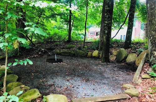 Benton House | Cornerstone Escape - Robin Vacation Rentals