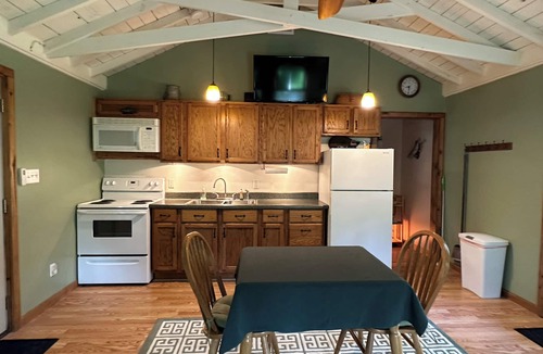 Gaines Cabin | Country cabin for two near Pine Creek within minutes to area attractions!