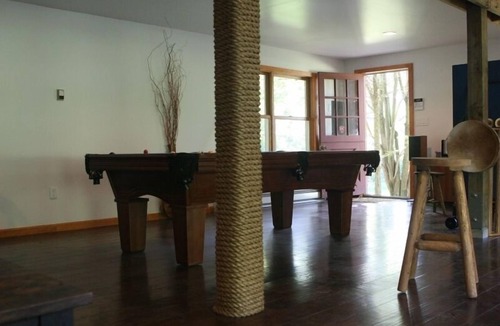 Stroudsburg Cottage | Country cottage and barn, 49 acres, stunning grounds and views