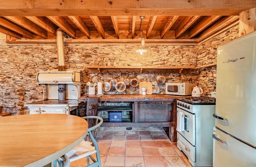Layton Cabin | Couple's Serenity Cabin * Hot Tub *Lake