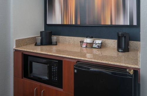 White Station Hotel | Courtyard by Marriott Memphis East/Park Avenue