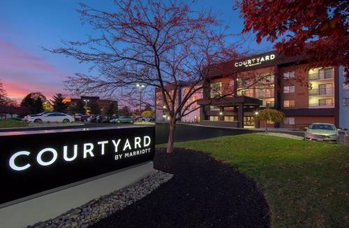 Mount Saint Joseph Hotel | Courtyard by Marriott Cincinnati Airport