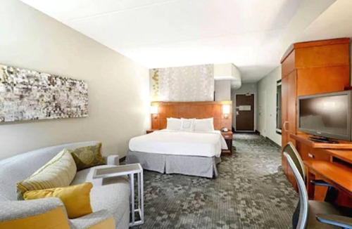 Salisbury Hotel | Courtyard by Marriott Salisbury