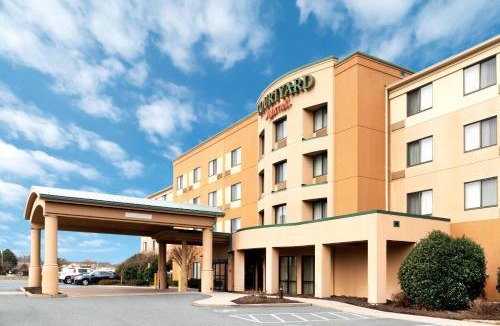 Salisbury Hotel | Courtyard by Marriott Salisbury