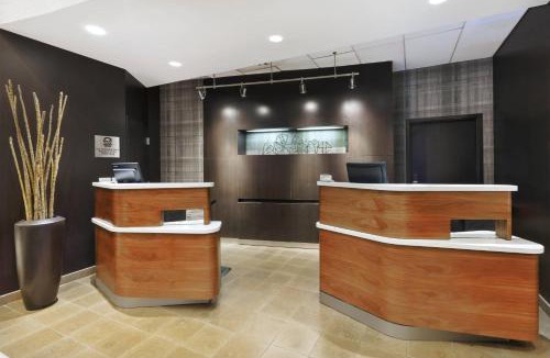 Secaucus Hotel | Courtyard by Marriott Secaucus Meadowlands