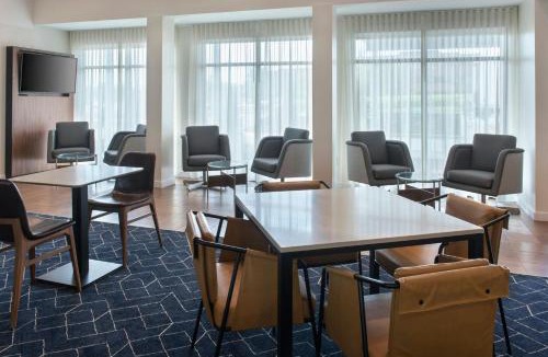 Calverton Hotel | Courtyard by Marriott Silver Spring North/White Oak