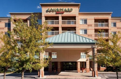 Independence Hotel | Courtyard Cleveland Independence
