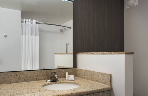 Annapolis Junction Hotel | Courtyard Fort Meade BWI Business District