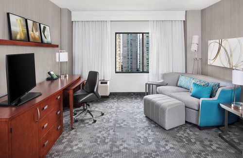 Newport Hotel | Courtyard Jersey City Newport