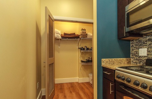 St. Clairsville House | Cozy 1 Bed minutes from Wheeling - 301