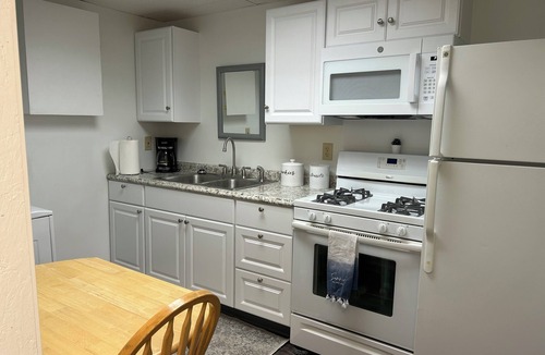 Venango Apartment | Cozy 1-bedroom creekside flat