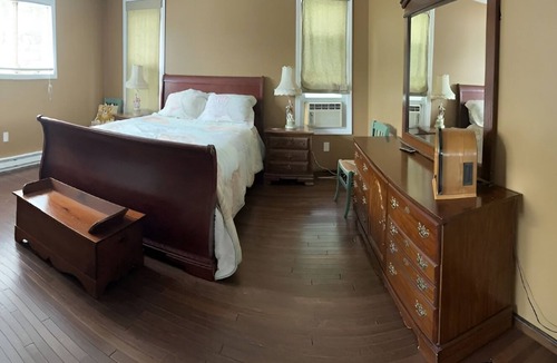 Green Creek Apartment | COZY 2 BEDROOM 2ND FL. APARTMENT CLOSE TO THE WILDWOODS.