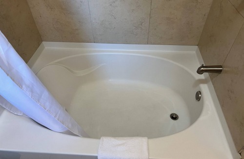 Mason Apartment | Cozy 2-bedroom apartment in marvelous Mason with fitness room, WiFi.