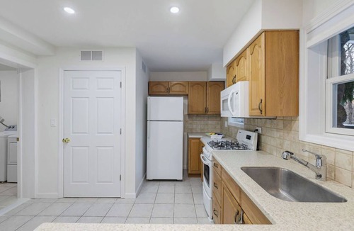 Stony Point Apartment | Cozy 2-Bedroom Getaway in Stony Poin