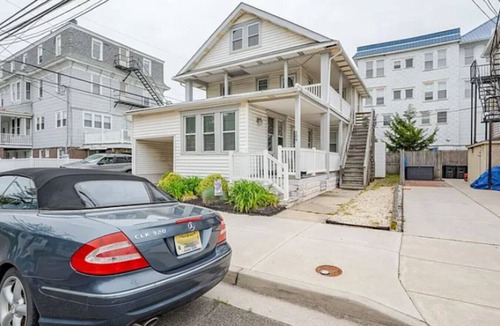 North End Apartment | Cozy 2BR with Bunk Beds, Steps to Boardwalk