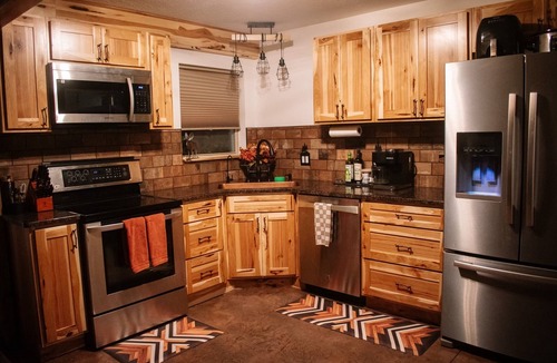 North East Cabin | Cozy 3-bedroom cabin in charming North East