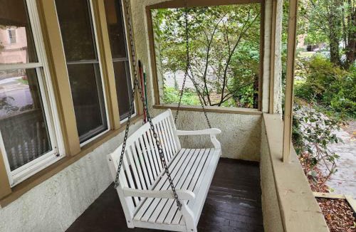 Ithaca House | Cozy 3 Bedroom House in Downtown Ithaca