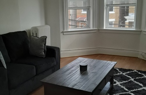 West New York Apartment | Cozy 3 BR for U Near Manhattan View, 15 Min to NYC