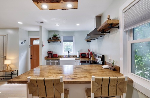 Tannersville Apartment | Cozy apartment with Washer Dryer in Tannersville Minutes from Camelback Mountain