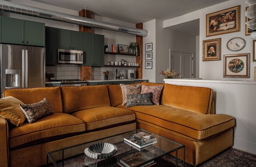 Northern Liberties Apartment | Cozy Artisan Loft w/Literary Charm/Book Binder