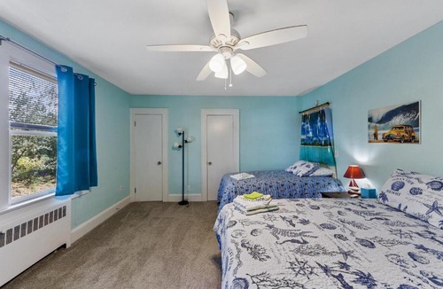 Willoughby Spit House | Cozy Bay View Cottage Next To The Chesapeake Beaches Cottage