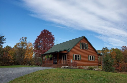 Manns Choice Cabin | Cozy cabin in tranquil setting overlooking pond