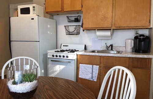 Downtown House | Cozy Downtown Apartment - Steps to UK and Downtown!