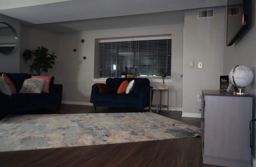 Cherry Hill Condo | Cozy Escape w/Fireplace seconds away from Cherry Hill Mall