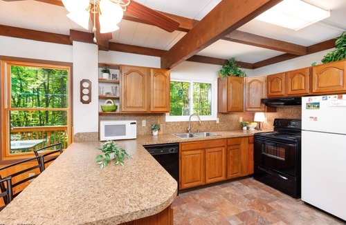 Alpine Lake Cabin | Cozy Family-Friendly Forested Cabin Inside Alpine Lake Resort