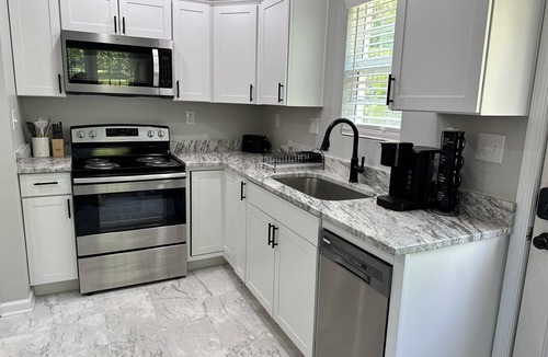 Fry's Spring House | Cozy Home with Walking Distance to Scott Stadium