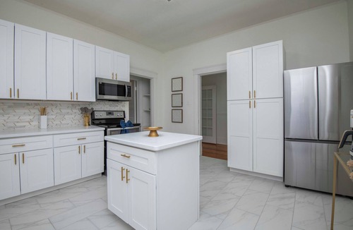 La Follette House | Cozy Modern Stay 117 Nevada