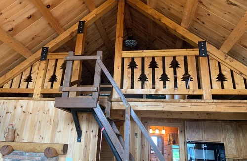 Cairnbrook Cabin | Cozy Mountaintop Retreat