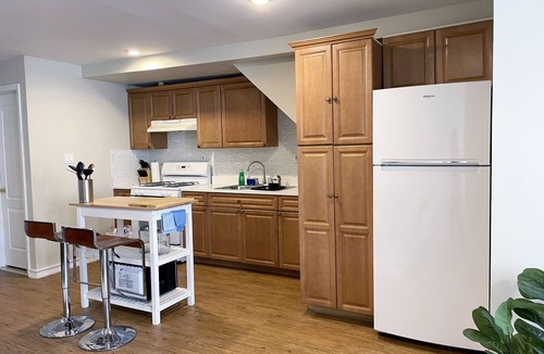 Kew Gardens Hills House | Cozy & Peaceful 2-Bed for Business Travelers