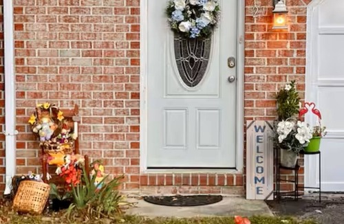 Harpers Ferry Apartment | Cozy private ground floor apartment in townhome walking distance to historic HF