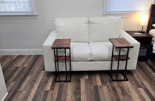 Manassas Park House | Cozy Private Room with Full Bathroom, Wi-Fi, and TV!