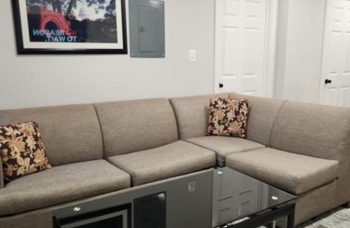 Towson Apartment | Cozy Suite at Towson Center
