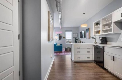 Lower Lawrenceville Apartment | CozySuites at Lawrenceville