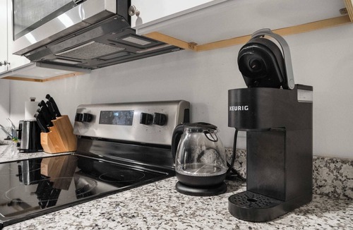 Cultural District Apartment | CozySuites Stylish 1BR in Downtown Pitts #2