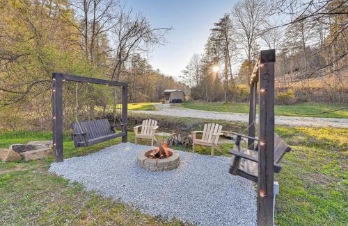 Campton House | Creek Access and Hot Tub Red River Gorge Retreat