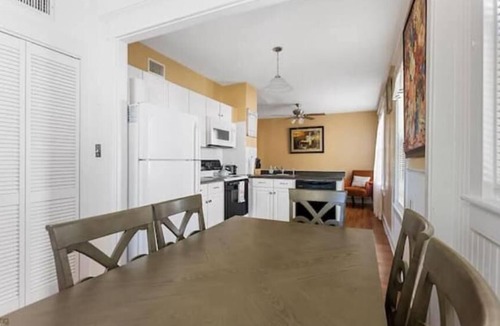 Wildwood Crest Apartment | Crocus by the Sea Charming 3 bedroom 5 minute walk to beach pet friendly
