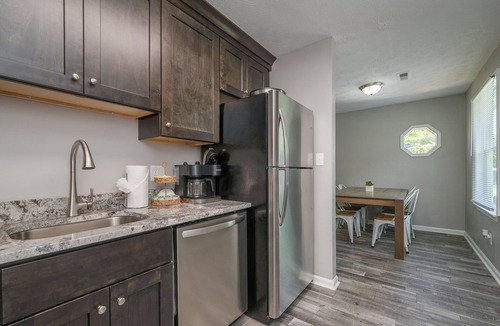 Hampton House | Cute Four Bedroom, Two Bath in Downtown Phoebus!